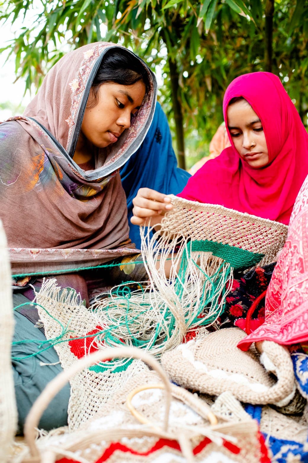 Bag shaping workers